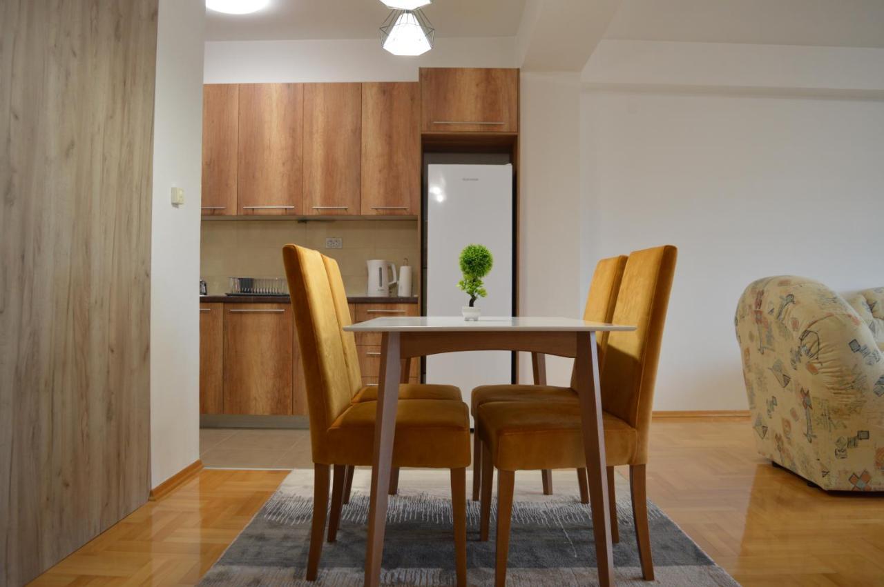 S Apartment Skopje Eksteriør billede